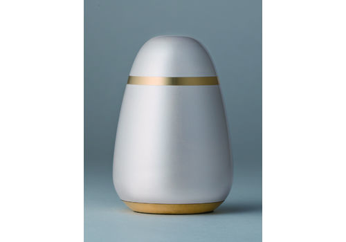 パールホワイト